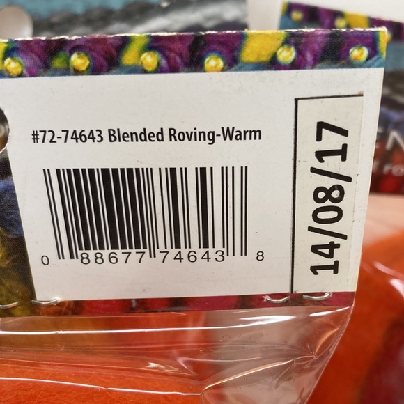 Dimensions FeltWorks Needle Felting Wool Roving Warm Orange Red Yellow 3 Packs - Picture 9 of 13